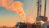 Planta de perforación de petróleo y gas en el círculo polar ártico. Vladimir Endovitskiy/Shutterstock