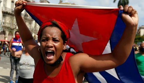 ¿Dónde está Cuba? El malecón sigue “rugiendo”