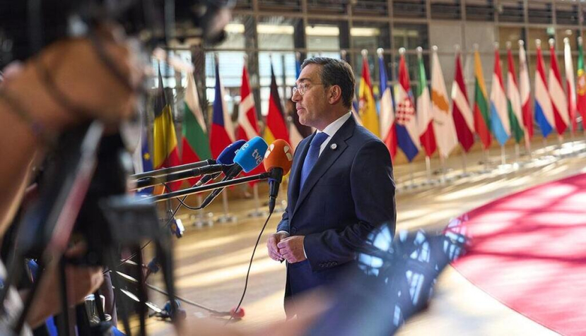 Albares pide a la Unión Europea que prohíba el comercio con los asentamientos ilegales de Cisjordania