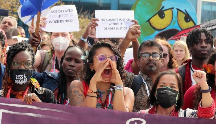 Activistas piden un cambio de sistema en el plenario de la sociedad civil