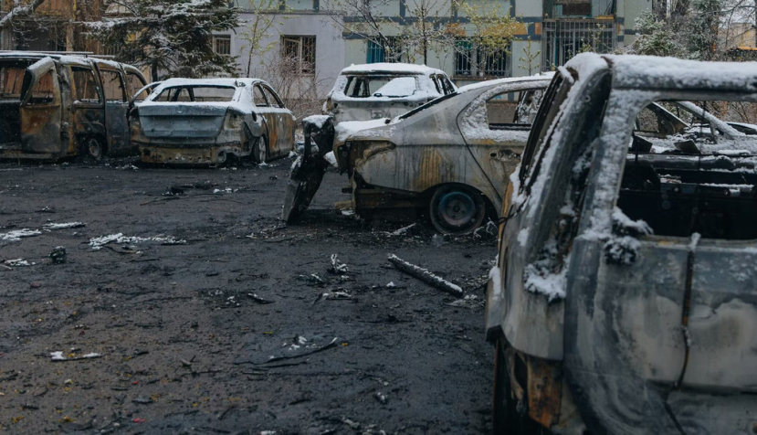 Les conséquences économiques d’un conflit armé (sur la photo, en Ukraine) vont bien au-delà des destructions matérielles et des morts. Deniska_Ua/Shutterstock