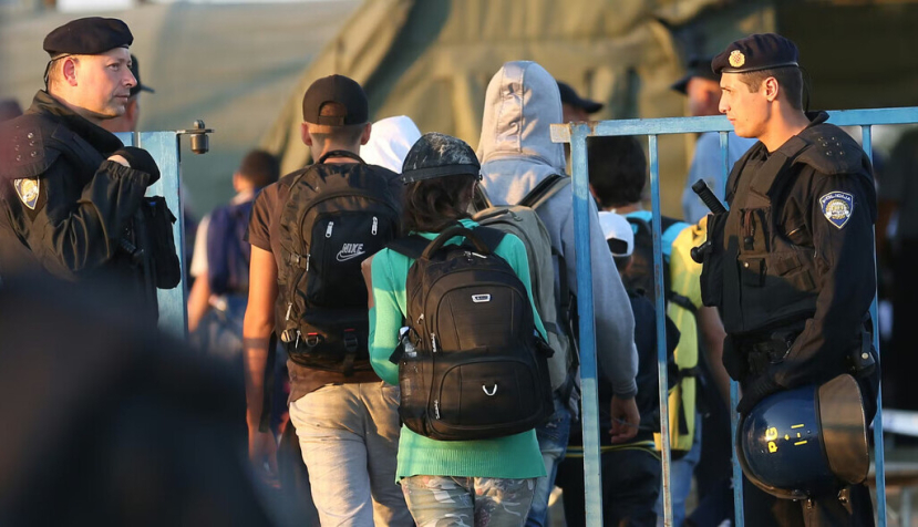 Centros de deportación de la UE: ¿qué son y cómo afectarán a los derechos de los migrantes y los solicitantes de asilo?