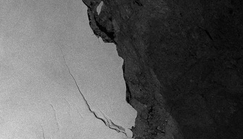Londres, 12 jul (EFE).- Un iceberg de unos 5.800 kilómetros cuadrados, el más grande de la historia, se ha desprendido del segmento Larsen C de la Antártida, informaron hoy los científicos del "Proyecto Midas" que han vigilado su evolución.