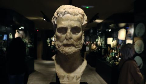 El busto romano recuperado con la ayuda involuntaria de Michelle Obama ya luce en Málaga