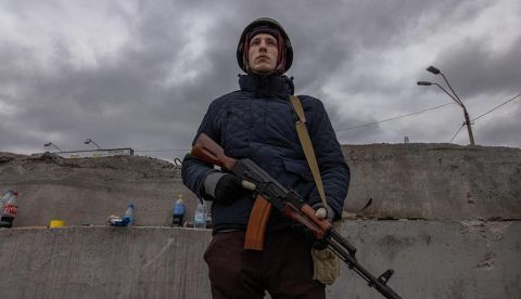 El undécimo día de guerra llega tras la suspensión de la evacuación civil