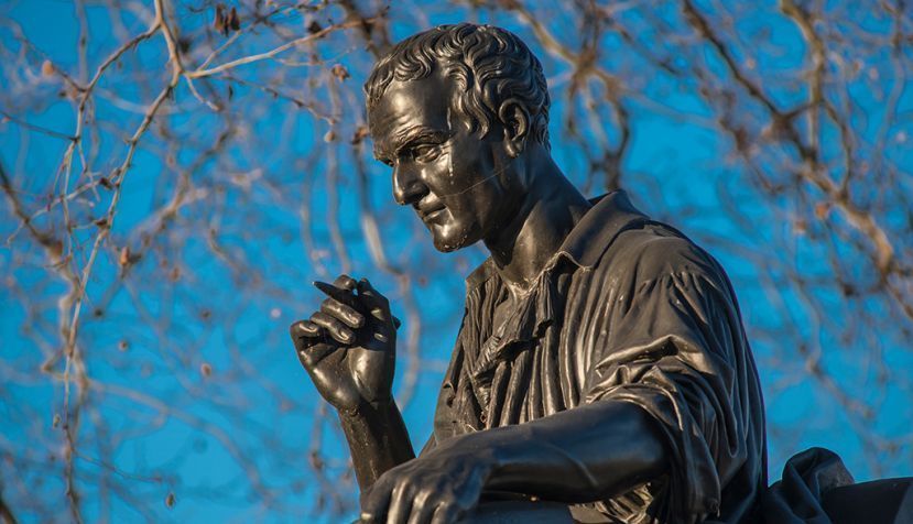 Estatua de bronce de Jean-Jacques Rousseau, Ginebra / Poupoustock / Shutterstock.com