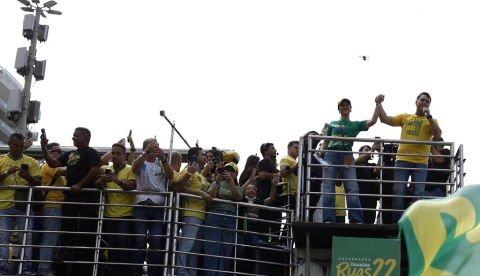 Acto electoral del candidato Flávio Bolsonaro en Río de Janeiro el pasado 16 de agosto. Focus Pix/Shutterstock