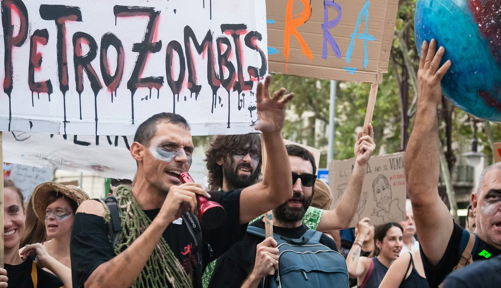 Reducir la capacidad de la ciudadanía para protestar amenaza la conservación de la naturaleza y la sostenibilidad ambiental