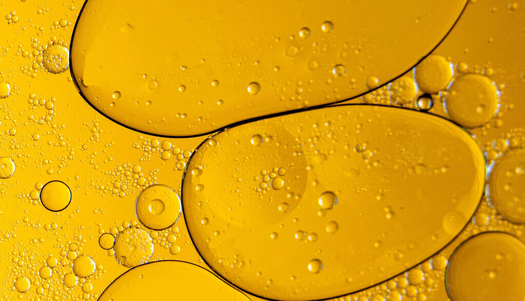 De dónde sale el amarillo, color del sol y azote para supersticiosos