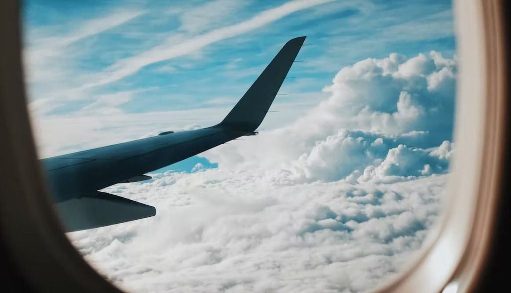 El verdadero motivo para poner el móvil en modo avión cuando volamos