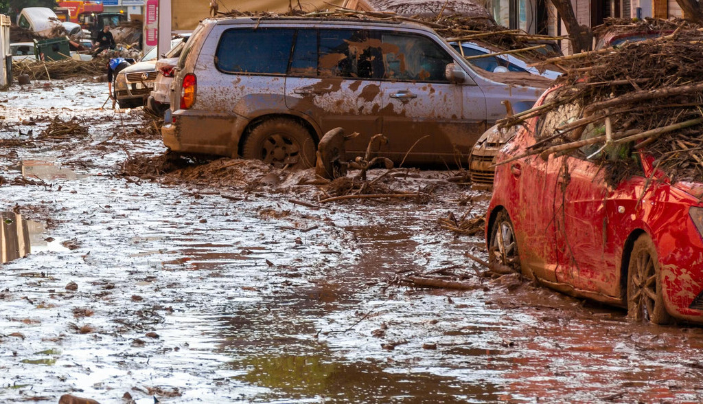 El cambio climático favorece el crecimiento de microorganismos patógenos que pueden llegar a nuestros grifos