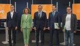 Debate de los candidatos en RTVE el pasado 5 de mayo. De izquierda a derecha, Antonio Maíllo, María Jesús Montero, Manuel Gavira, Juan Manuel Moreno Moreno y José Ignacio García Sánchez. Wikimedia Commons, CC BY