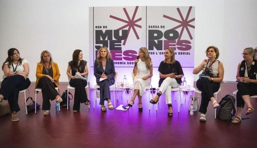 La ministra de Trabajo, Yolanda Díaz, en el acto de presentación de la Red de MujerES por la Economía Social. / © lamoncloa.gob.es. Ministerio de la Presidencia.