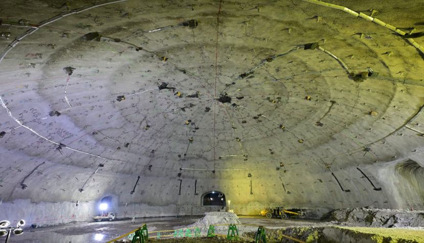 El proyecto Hyper-Kamiokande comenzó con la excavación de un gigantesco espacio subterráneo para albergar el mayor detector de neutrinos del mundo. High Energy Accelerator Research Organization / Universidad de Oviedo. , CC BY
