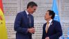 El presidente del Gobierno, Pedro Sánchez, en su encuentro con el director general de la Organización de las Naciones Unidas para Alimentación y la Agricultura (FAO), Dongyu Qu. | Pool Moncloa/Fernando Calvo. Sede de la FAO, Roma (República Italiana) - 26.5.2026
