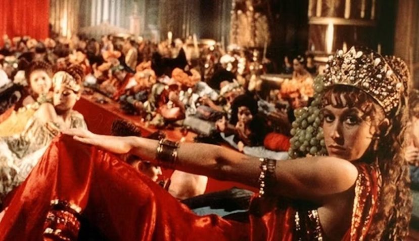 Helen Mirren como Cesonia (Calígula de Tinto Brass, 1979).