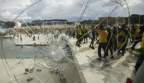 Brasil y EEUU: los motines de Enero