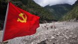La police chinoise mène des opérations de recherche et de sauvetage près du port de Gyirong au Tibet, le 28 août 2026. CNS/AFP