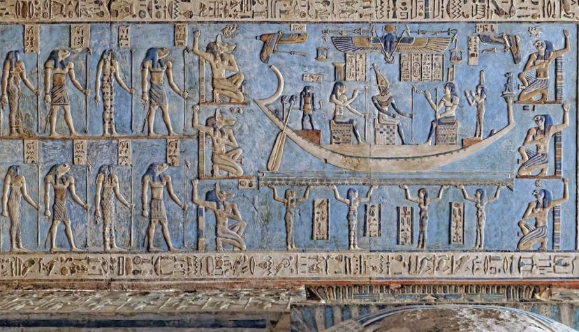 Techo con motivos astronómicos en el templo de Dendera, en Egipto. kairoinfo4u/Flickr